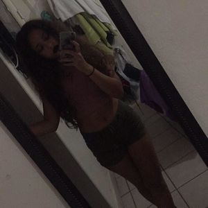 Meet your Posher, Janelys